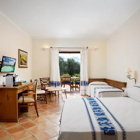 Felix - Country Parco Degli Ulivi 4*