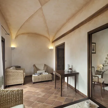 ホテル Felix - Country Parco Degli Ulivi アルツァケーナ