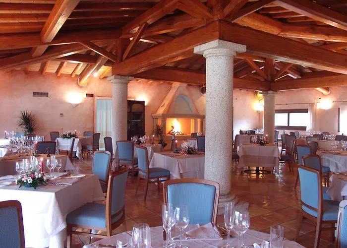 Felix - Country Parco Degli Ulivi 4*